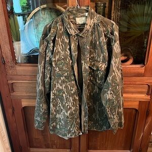 Vintage Mossy Oak Greenleaf button down.  Size is XXL.
